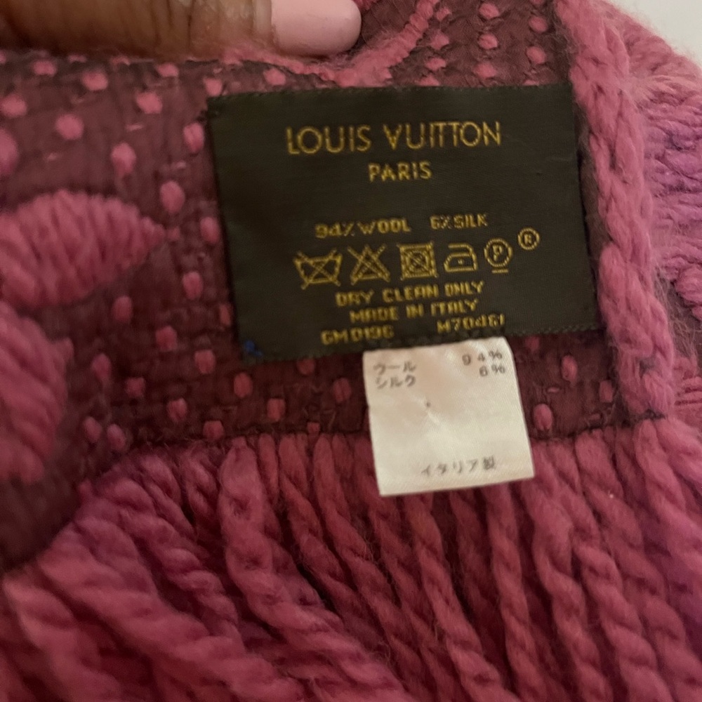 🔥SOLD🔥Louis Vuitton Pink Logomania Scarf - Picture 3 of 5